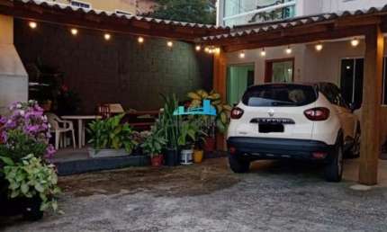 Casa com 7 quartos à venda no Saco Grande, Florianópolis  por R$ 800.000