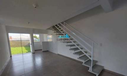 Casa em condomínio fechado com 2 quartos à venda no São João do Rio Vermelho, Florianópolis  por R$ 498.000