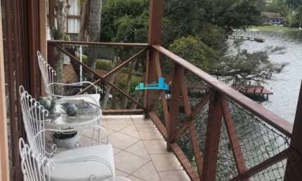 Casa com 3 quartos à venda em Canto da Lagoa, Florianópolis  por R$ 3.000.000