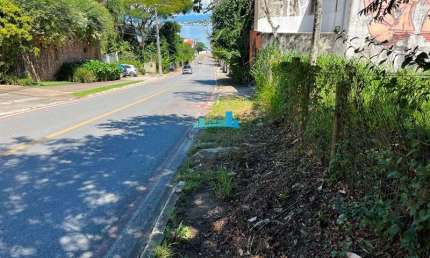 Terreno à venda no Cacupé, Florianópolis  por R$ 2.700.000