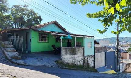 Casa com 7 quartos à venda na Trindade, Florianópolis  por R$ 1.190.000