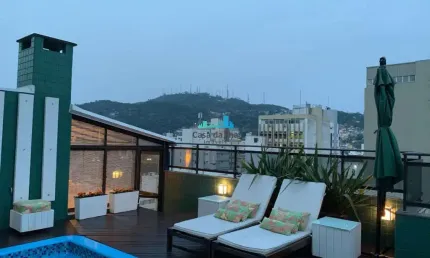 Cobertura com 3 quartos à venda no Centro, Florianópolis  por R$ 2.300.000