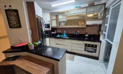 Apartamento com 3 quartos à venda no Itacorubi, Florianópolis  por R$ 1.350.000
