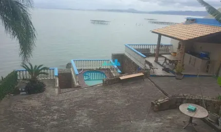 Casa com 4 quartos à venda no Sambaqui, Florianópolis  por R$ 4.500.000