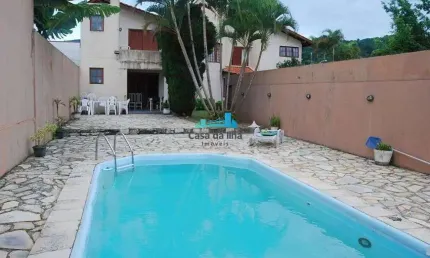 Casa com 4 quartos à venda no Córrego Grande, Florianópolis  por R$ 2.180.000