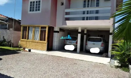 Casa com 7 quartos à venda no Caminho Novo, Palhoça  por R$ 1.100.000