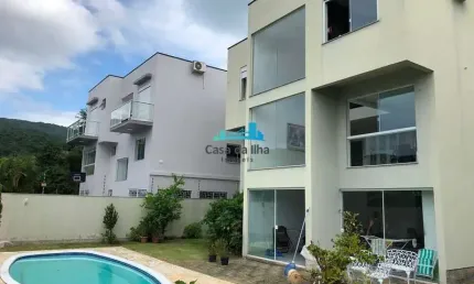 Casa com 4 quartos à venda no Córrego Grande, Florianópolis  por R$ 3.000.000