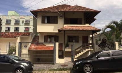 Casa com 4 quartos à venda na Trindade, Florianópolis  por R$ 1.690.000