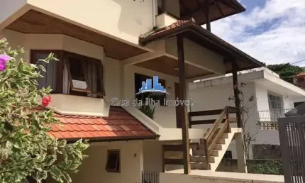 Casa comercial à venda na Trindade, Florianópolis  por R$ 2.000.000
