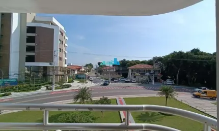 Apartamento com 3 quartos à venda no Coqueiros, Florianópolis  por R$ 1.020.000