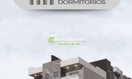 COBERTURA DUPLEX EM PINHAIS! 02 QTOS,SACADA,TERRAÇO,CHURRASQ.