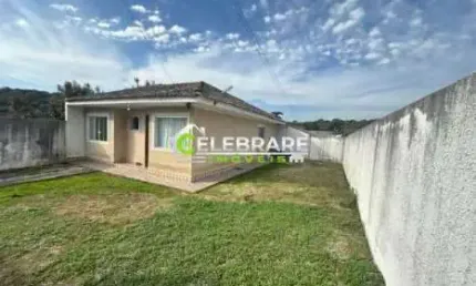 CASA EM PIRAQUARA!!! 03 QTOS,PRÓXIMO AO MINI MERCADO FRANÇA