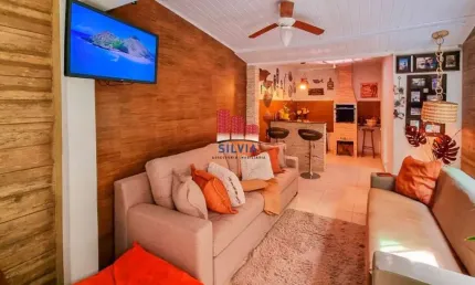 Lindo Sobrado de 132m² com 3 quartos, à 1.5KM Av. Winston Churchill - Capão Raso