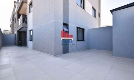 Apartamento garden com 2 quartos, 2 vagas cobertas e sacada com churrasqueira no bairro Guaíra