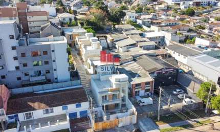 Lindo Sobrado Exclusivo c/ 4 Quartos, 267m² no bairro Fazendinha/Portão
