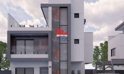 Lindo Sobrado em condomínio na Melhor região do CAPÃO RASO c/ 145m², 3 quartos (1 suíte)