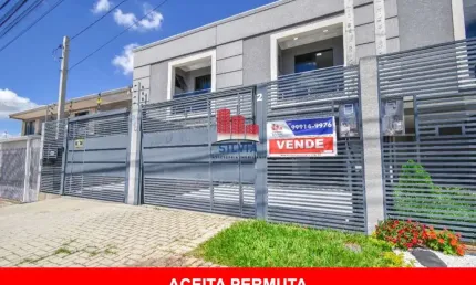 Maravilhoso sobrado com 124,94 m2, 3 quartos sendo 1 suíte, 4 vagas de garagem e uma linda área gourmet no sítio cercado.