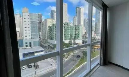 Sala comercial para venda no Bairro Ariribá em Balneário Camboriú.