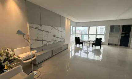 Apartamento a venda no Edifício Barra Garden localizado no Bairro Pioneiros em Balneário Camboriú.