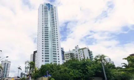 Apartamento a venda no exclusive residence com 03 suítes no bairro fazenda em itajaí.