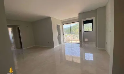 Apartamento a venda no Residencial Lago Moraine com 02 suítes e 73.46m² privativos.