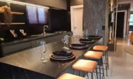 Apartamento mobiliado a venda no Edifício Argos Residence localizado no Centro em Balneário Camboriú.