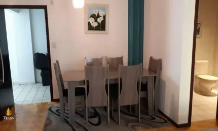 Apartamento a venda no Edifício Icaraí localizado no bairro Pioneiros em Balneário Camboriú.