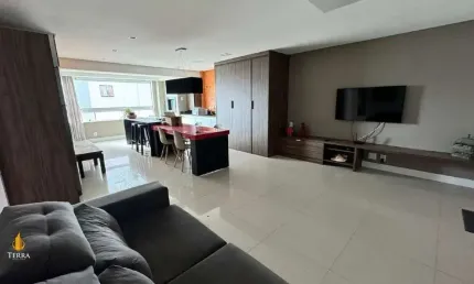 Apartamento a venda no Edifício Emerald localizado na Praia Brava em Itajaí.