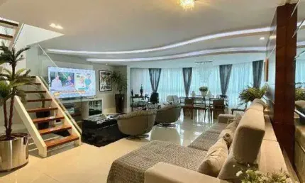 Apartamento Espaçoso à venda no Edifício Bellas Artes, Bairro Pioneiros de Balneário Camboriú.