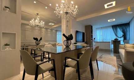Apartamento à venda no Edifício Império das Ondas em Balneário Camboriu