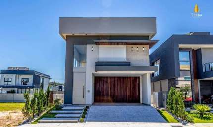 Casa de alto padrão a venda no Condomínio Caledônia Private Village em Camboriú