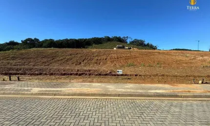 Terreno à venda no Colinas de Camboriú Village em Camboriú