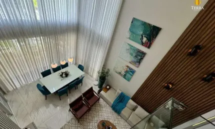 Casa de alto padrão a venda no Condomínio Riverside localizado no bairro Rio do Meio em Itajaí.