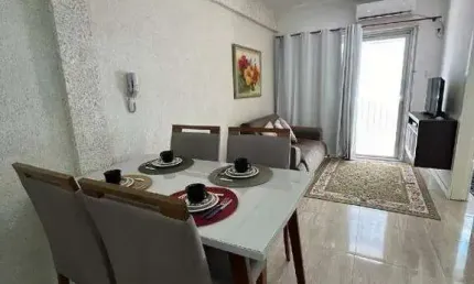 Apartamento à venda no Edifício Balcan no Centro de Balneário Camboriú
