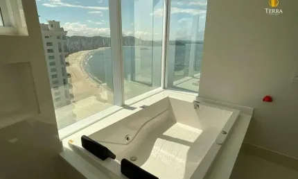 Apartamento à no edifício one tower localizado em balneário camboriú