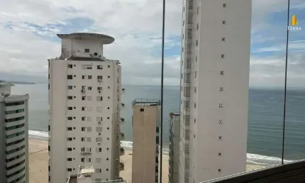 Apartamento mobiliado à venda a 150m² do mar em balneário camboriú
