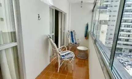 Apartamento Mobiliado, Quadra do Mar em Balneário Camboriú