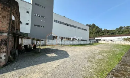 Terreno comercial à venda no Saguaçu, Joinville  por R$ 1.550.000