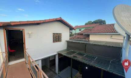 Casa + Kitnet + Loja à venda, 300 m² por R$ 610.000 - Planalto - Brumadinho/MG