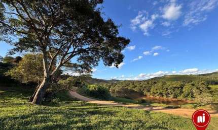 Terreno à venda, 100000 m² por R$ 350.000,00 - Distrito de Mirandas - Bonfim/MG