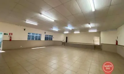 Ponto para alugar, 210 m² por R$ 5.200,00/mês - Centro - Brumadinho/MG