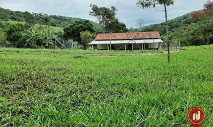 Chácara com 3 dormitórios à venda, 12000 m² por R$ 300.000 - Sítio Lagoa - Passa Tempo/Minas Gerais