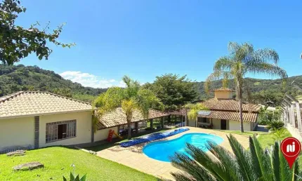 Casa com 3 dormitórios à venda, 200 m² por R$ 900.000,00 - Condomínio Quintas Das Águas Claras - Brumadinho/MG