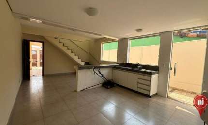 Casa com 3 dormitórios para alugar, 160 m² por R$ 3.300,00/mês - Silva Prado - Brumadinho/MG