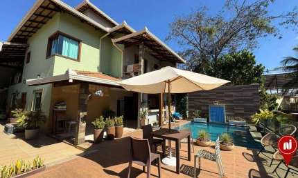 Casa com 3 dormitórios à venda, 360 m² por R$ 1.200.000,00 - Presidente  - Brumadinho/MG