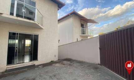 Casa com 3 dormitórios para alugar, 71 m² por R$ 1.711/mês - Residencial Masterville - Sarzedo/Minas Gerais