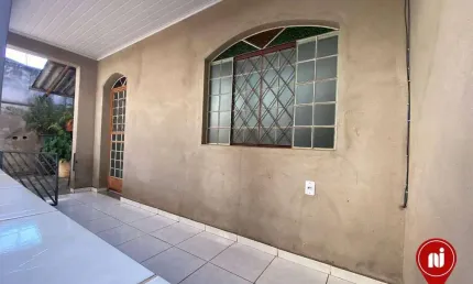 Casa com 3 dormitórios para alugar, 170 m² por R$ 2.600/mês - Reta do Jacaré - Mário Campos/MG