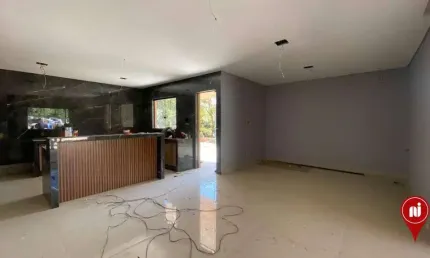 Casa com 3 dormitórios à venda, 188 m² por R$ 790.000 - Serra Azul - Sarzedo/MG