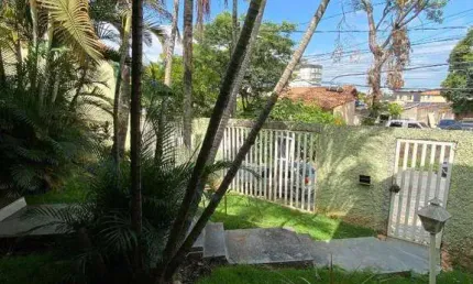 Casa com 3 dormitórios à venda, 500 m² por R$ 750.000,00 - Brasiléia - Betim/MG