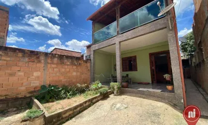 Casa com 3 dormitórios à venda, 150 m² por R$ 640.000,00 - Dom Bosco - Betim/MG